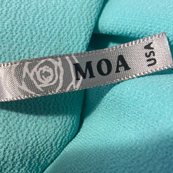 MOA USA bell sleeve blouse, size 2X. - Picture 2 of 5